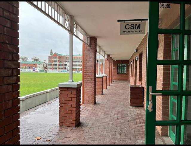 BUSINESS PROPERTY TO RENT IN CLAREMONT